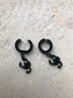 Akrep Charm Küpe (Sıkıştırmalı)